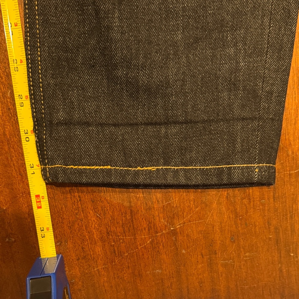 Classic Levi’s 501 Black Denim Jeans image 7